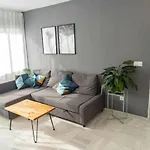 Central Penthouse With Large Private Terrace, 2 Bd