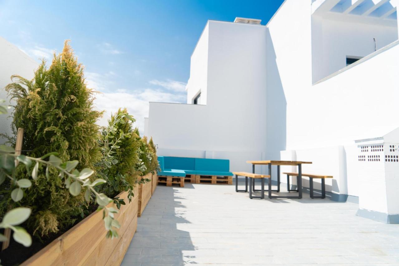 Central Penthouse With Large Private Terrace, 2 Bd Tarifa