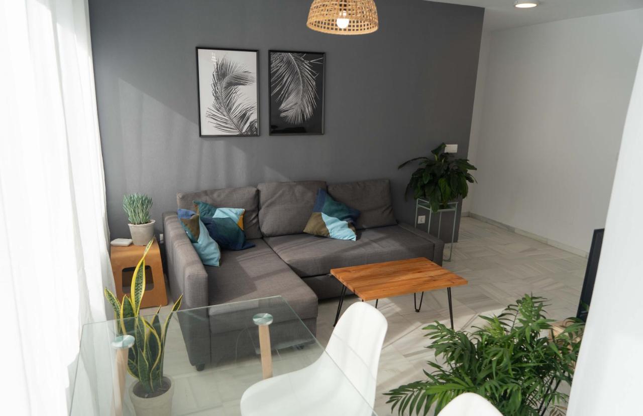 Central Penthouse With Large Private Terrace, 2 Bd Apartamento *